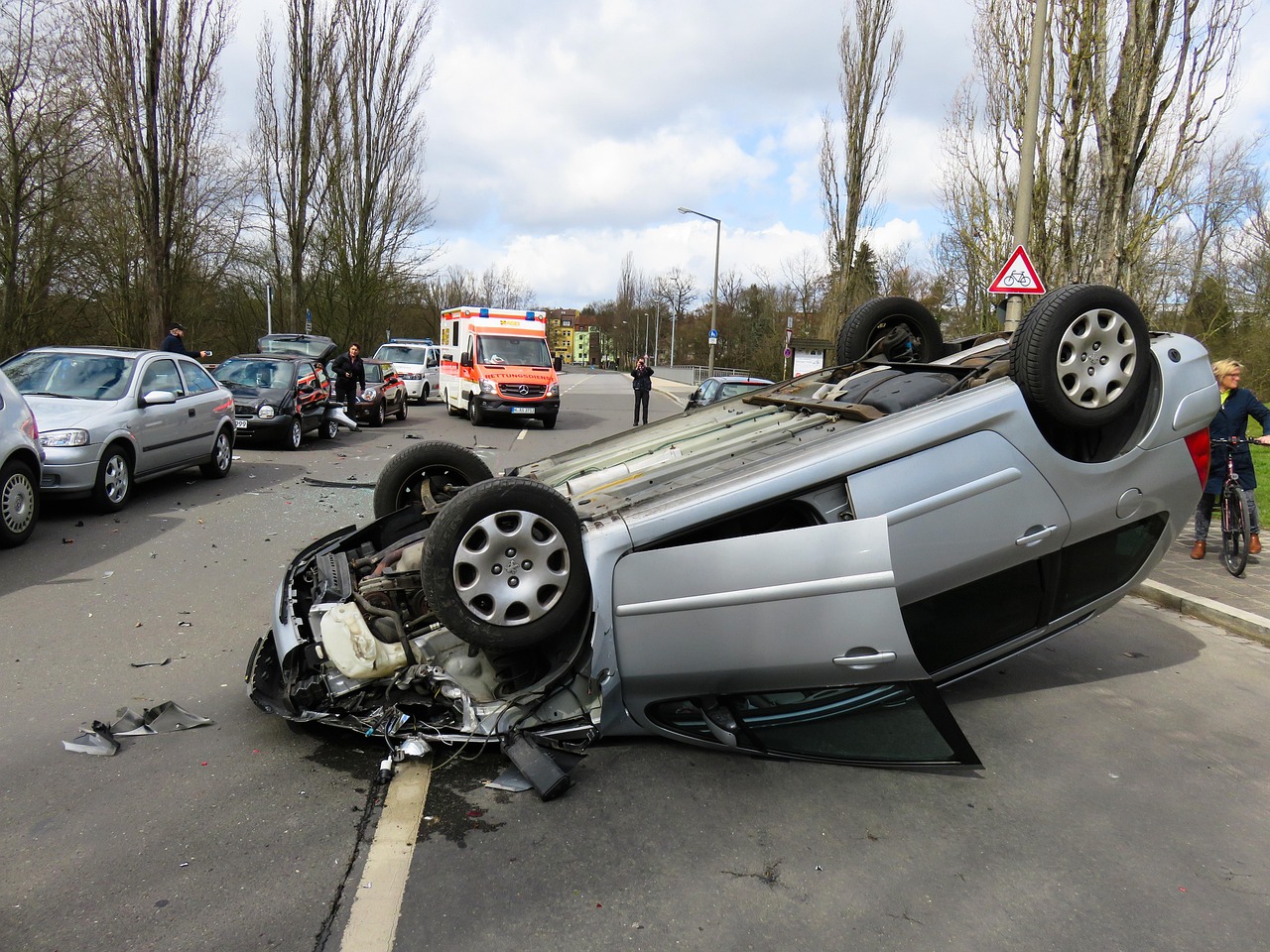 accident, automobile, damage, vehicle, broken, total damage, traffic accident, police, accident vehicle, emergency, workshop, accident car, rollover, overturn, help, accident, traffic accident, traffic accident, traffic accident, traffic accident, traffic accident, rollover, rollover, rollover